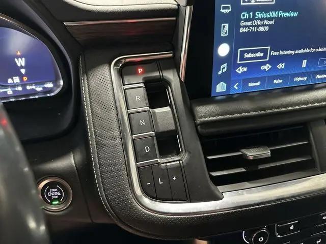2022 Chevrolet Suburban 4WD Premier