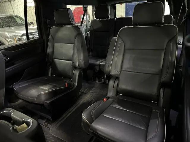 2022 Chevrolet Suburban 4WD Premier