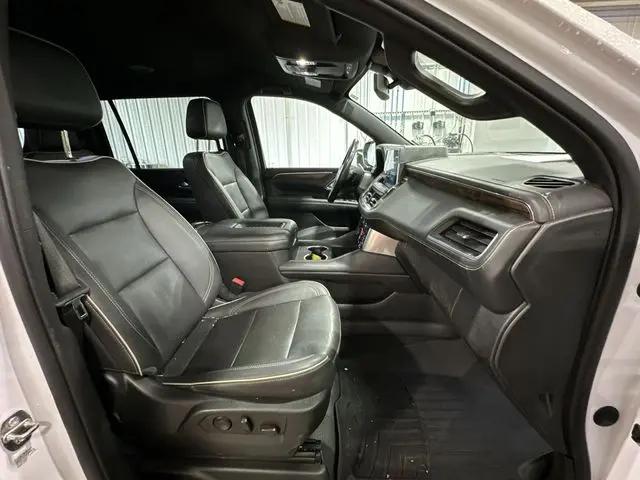 2022 Chevrolet Suburban 4WD Premier