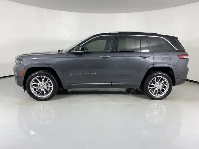 2022 Jeep Grand Cherokee Summit 4x2