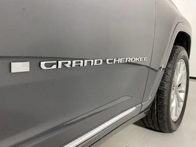 2022 Jeep Grand Cherokee Summit 4x2