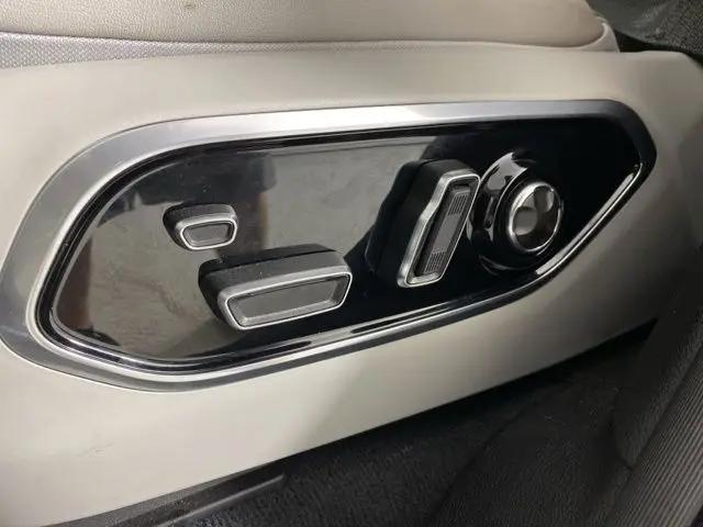 2022 Jeep Grand Cherokee Summit 4x2
