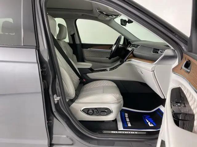 2022 Jeep Grand Cherokee Summit 4x2