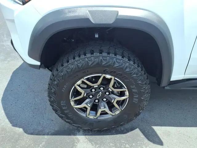 2024 Chevrolet Colorado 4WD ZR2