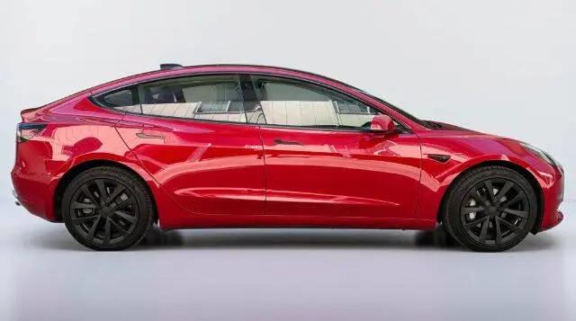 2021 Tesla Model 3 Standard Range Plus Rear-Wheel Drive