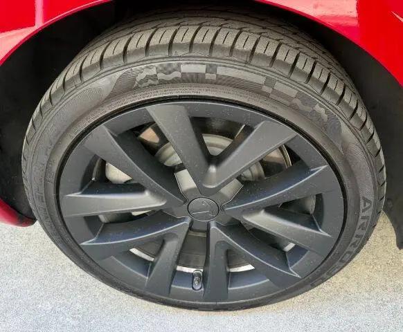 2021 Tesla Model 3 Standard Range Plus Rear-Wheel Drive