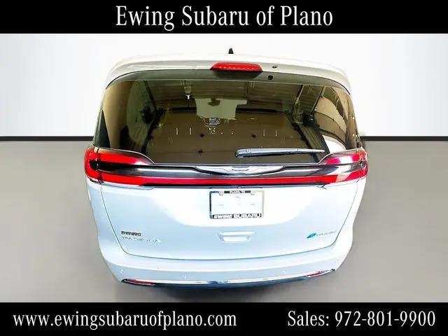 2024 Chrysler Pacifica Hybrid Select