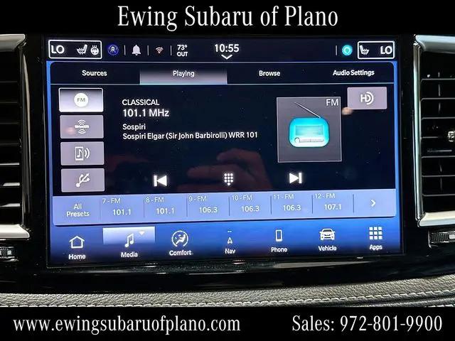 2024 Chrysler Pacifica Hybrid Select