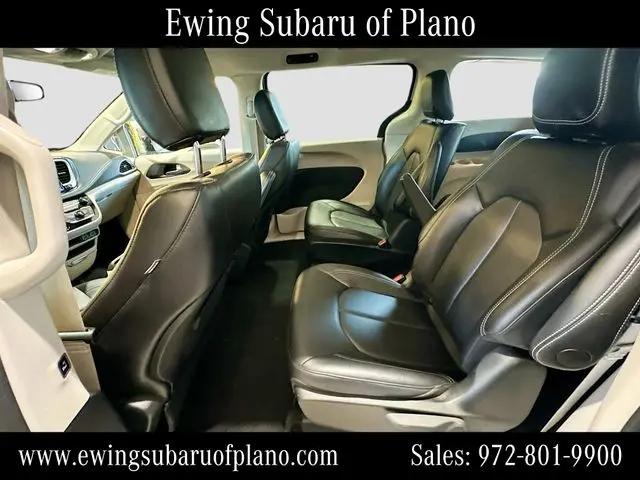 2024 Chrysler Pacifica Hybrid Select