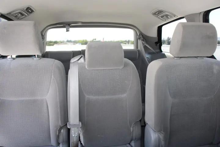 2004 Toyota Sienna LE