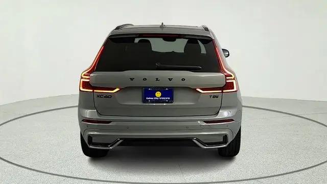 2026 Volvo XC60 Plug-In Hybrid Black Edition Ultra, T8 AWD Electric/Gasoline, Dark