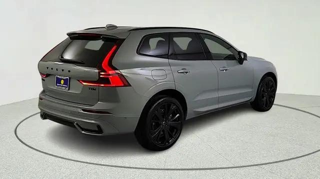2026 Volvo XC60 Plug-In Hybrid Black Edition Ultra, T8 AWD Electric/Gasoline, Dark