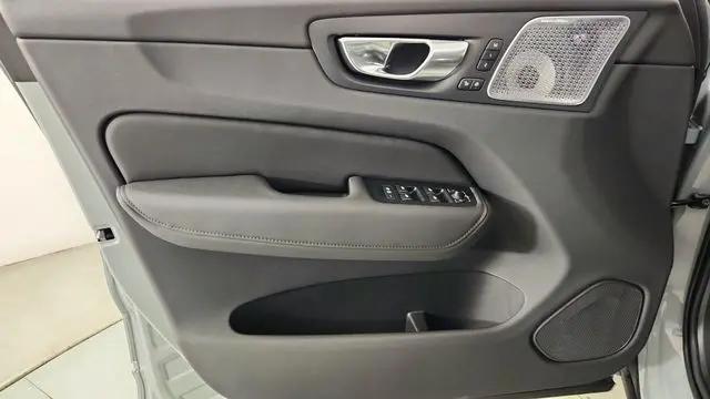 2026 Volvo XC60 Plug-In Hybrid Black Edition Ultra, T8 AWD Electric/Gasoline, Dark