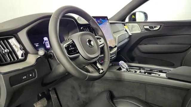 2026 Volvo XC60 Plug-In Hybrid Black Edition Ultra, T8 AWD Electric/Gasoline, Dark