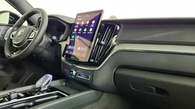 2026 Volvo XC60 Plug-In Hybrid Black Edition Ultra, T8 AWD Electric/Gasoline, Dark