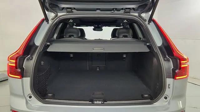 2026 Volvo XC60 Plug-In Hybrid Black Edition Ultra, T8 AWD Electric/Gasoline, Dark