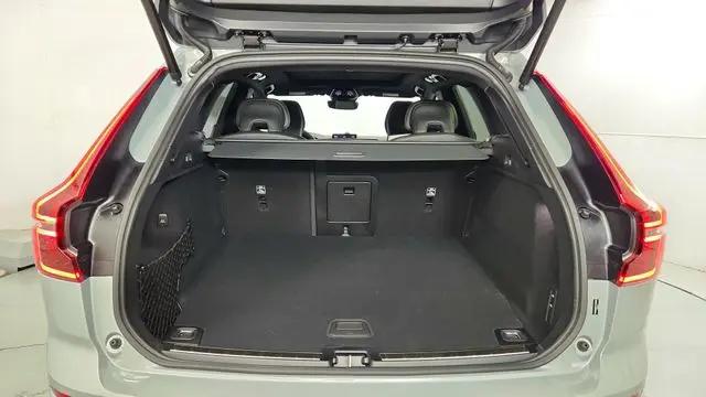 2026 Volvo XC60 Plug-In Hybrid Black Edition Ultra, T8 AWD Electric/Gasoline, Dark
