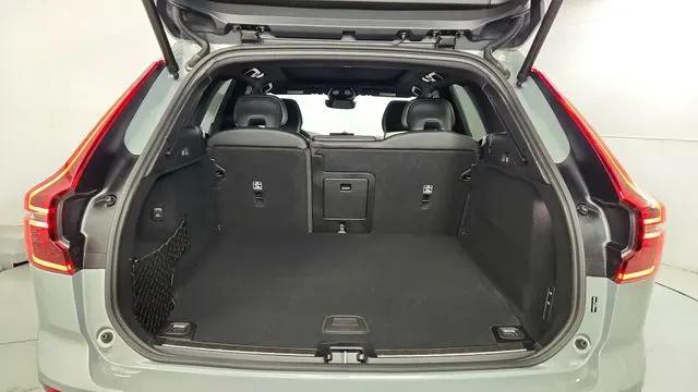 2026 Volvo XC60 Plug-In Hybrid Black Edition Ultra, T8 AWD Electric/Gasoline, Dark
