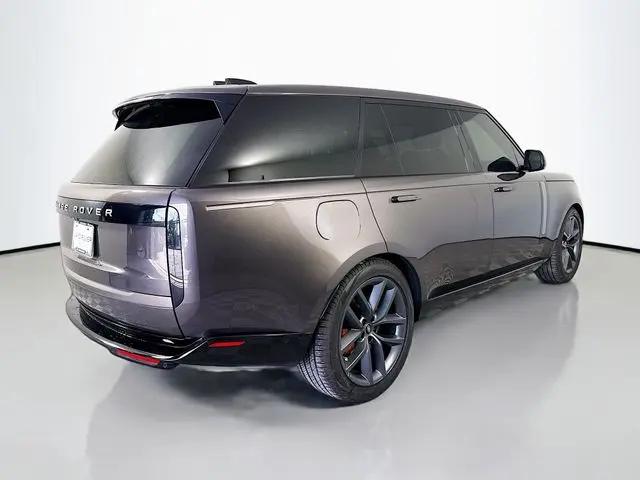 2022 Land Rover Range Rover P400 SE