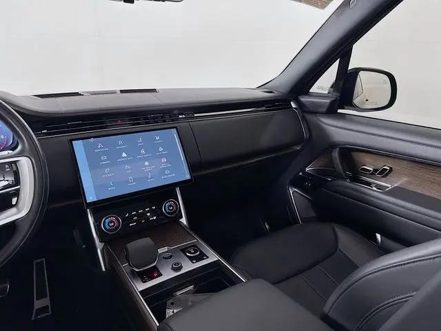 2022 Land Rover Range Rover P400 SE