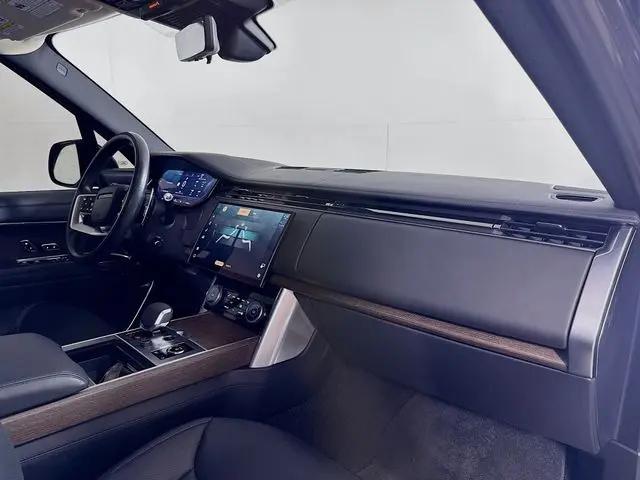 2022 Land Rover Range Rover P400 SE