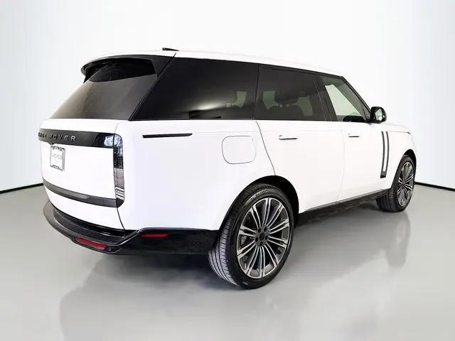 2026 Land Rover Range Rover P400 SE