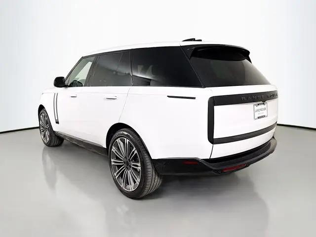 2026 Land Rover Range Rover P400 SE
