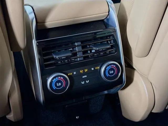 2026 Land Rover Range Rover P400 SE