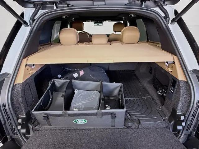 2026 Land Rover Range Rover P400 SE