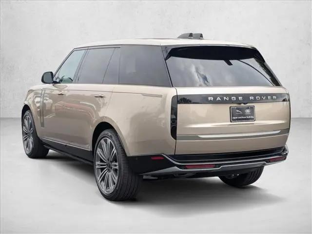 2026 Land Rover Range Rover P400 SE 7 Seat