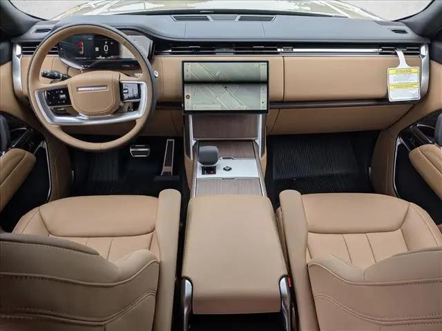 2026 Land Rover Range Rover P400 SE 7 Seat