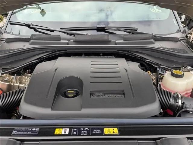 2026 Land Rover Range Rover P400 SE 7 Seat