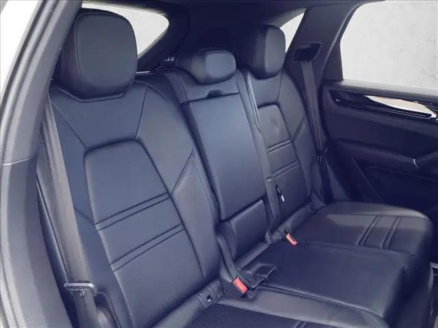 2021 Porsche Cayenne Cayenne