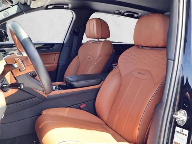 2023 Bentley Bentayga Azure