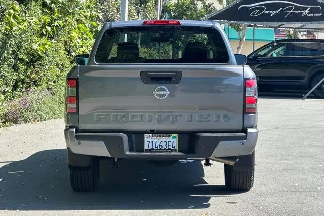 2025 Nissan Frontier King Cab SV 4x2
