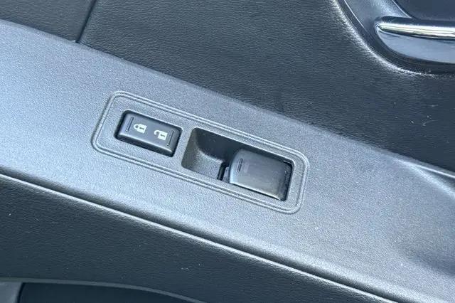 2025 Nissan Frontier King Cab SV 4x2