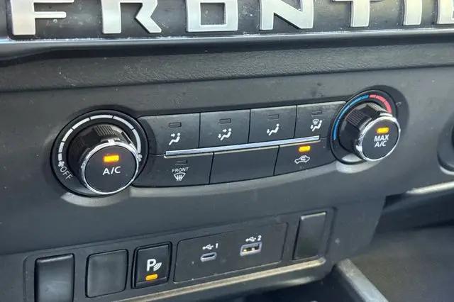 2025 Nissan Frontier King Cab SV 4x2