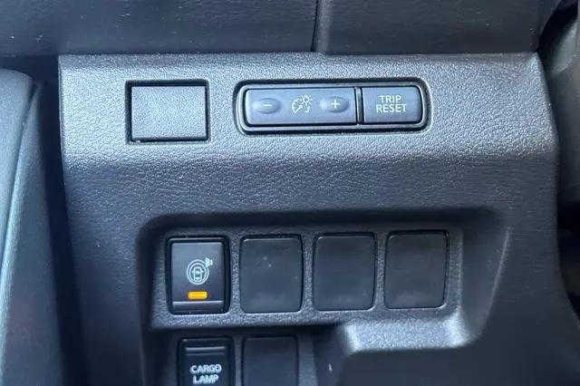 2025 Nissan Frontier King Cab SV 4x2
