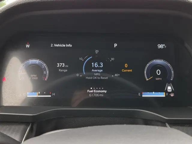 2023 Jeep Grand Cherokee L Laredo 4x4