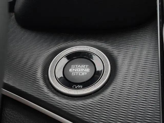 2023 Jeep Grand Cherokee L Laredo 4x4