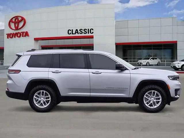 2023 Jeep Grand Cherokee L Laredo 4x4