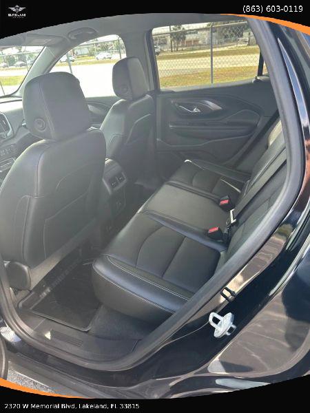 2023 GMC Terrain FWD SLT