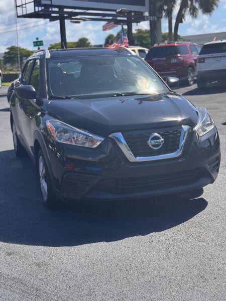 2019 Nissan Kicks S