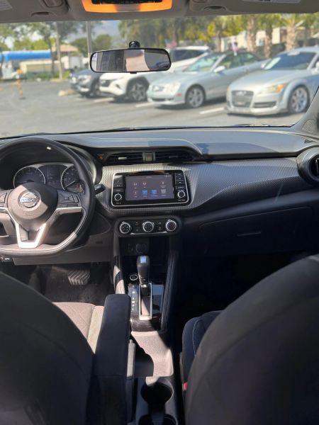 2019 Nissan Kicks S