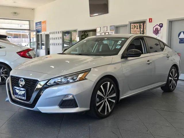 2020 Nissan Altima SR FWD