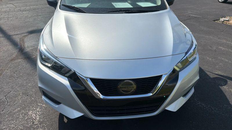 2020 Nissan Versa S Xtronic CVT