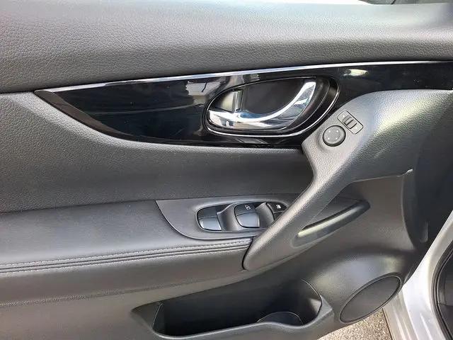 2022 Nissan Rogue Sport SV AWD Xtronic CVT
