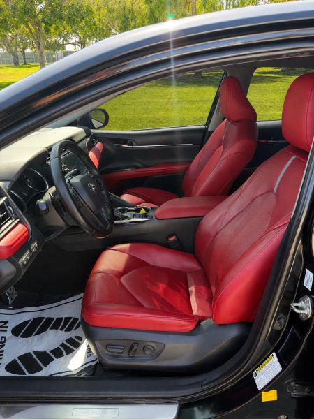 2019 Toyota Camry XSE