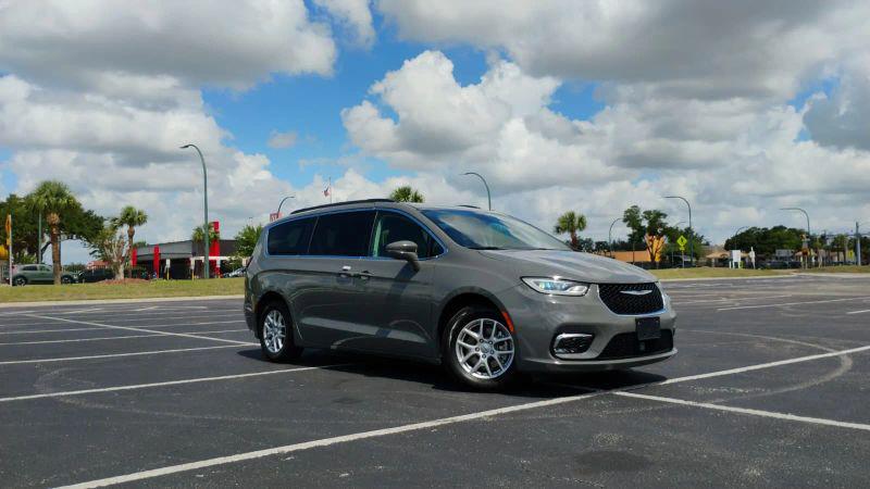 2022 Chrysler Pacifica Touring L for sale in Orlando, FL