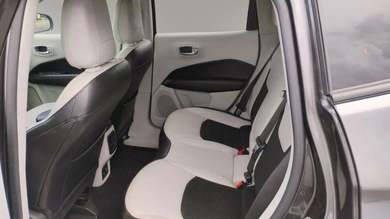 2021 Jeep Compass Latitude FWD